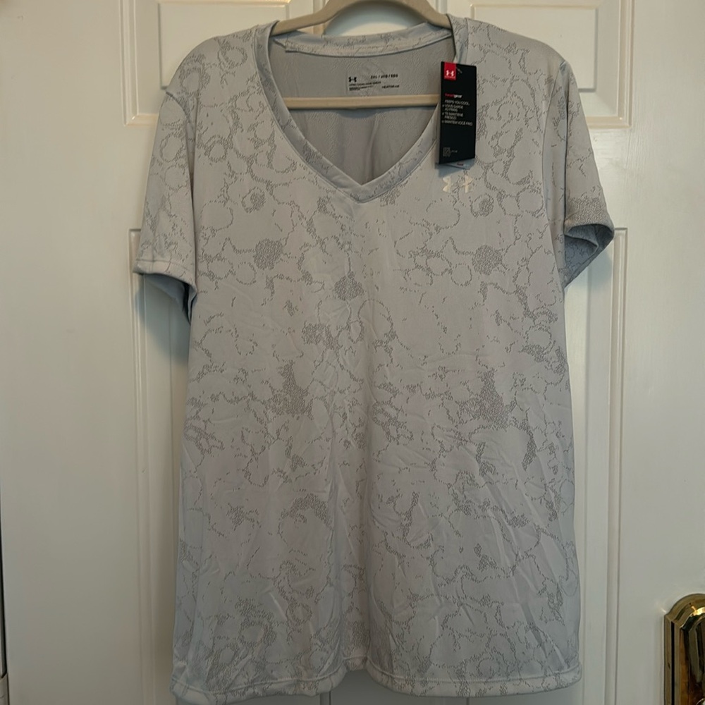 UA women’s work out shirt